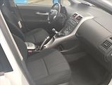 Toyota Auris 1,3 VVT-i 74KW - náhled 8