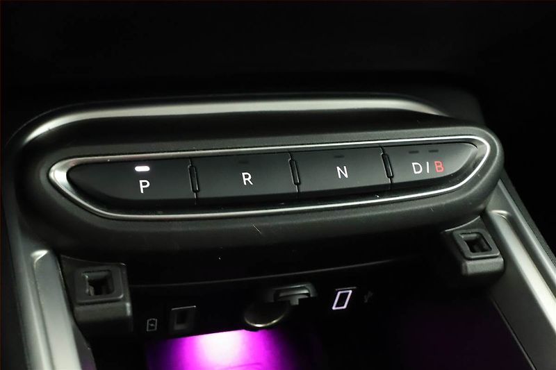 Jeep Avenger (2023) 54 kWh, SoH 94% - fotka 12 z 20
