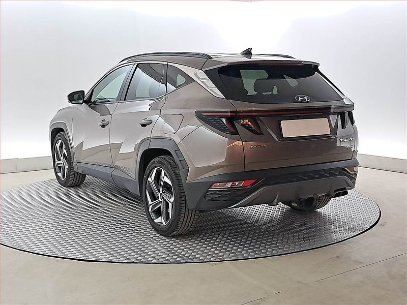 Hyundai Tucson (2022) 1.6 T-GDI HEV - fotka 4 z 23