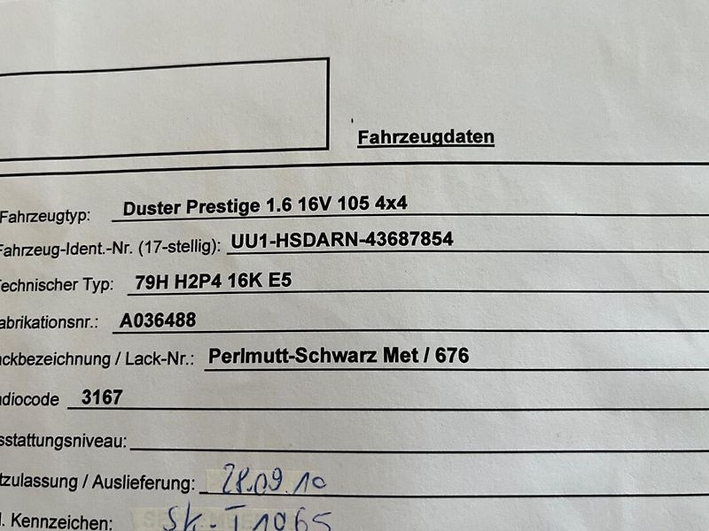 Dacia Duster (2010) 1.6 16 V  4x4 - fotka 16 z 28