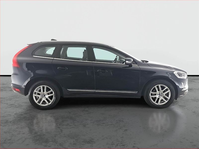 Volvo XC60 (2017) D4, Automat, Kůže, Navi - fotka 6 z 17