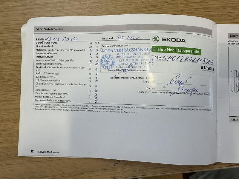Škoda Octavia (2013) 2.0TDI RS ser.knížka - fotka 27 z 33