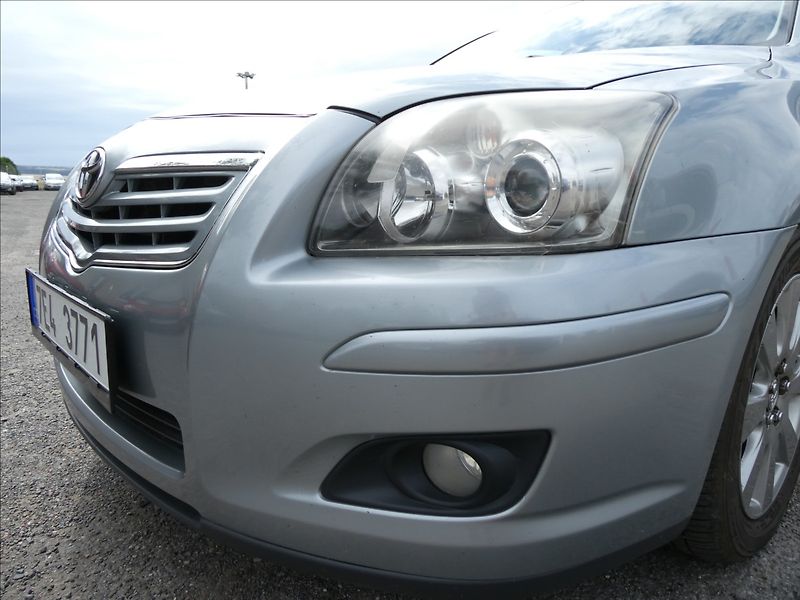 Toyota Avensis 1,8 16V 95kW závěs,digi.klima - fotka 4 z 32