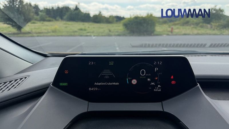 Toyota Prius 2.0 PHEV PRESTIGE - fotka 8 z 24