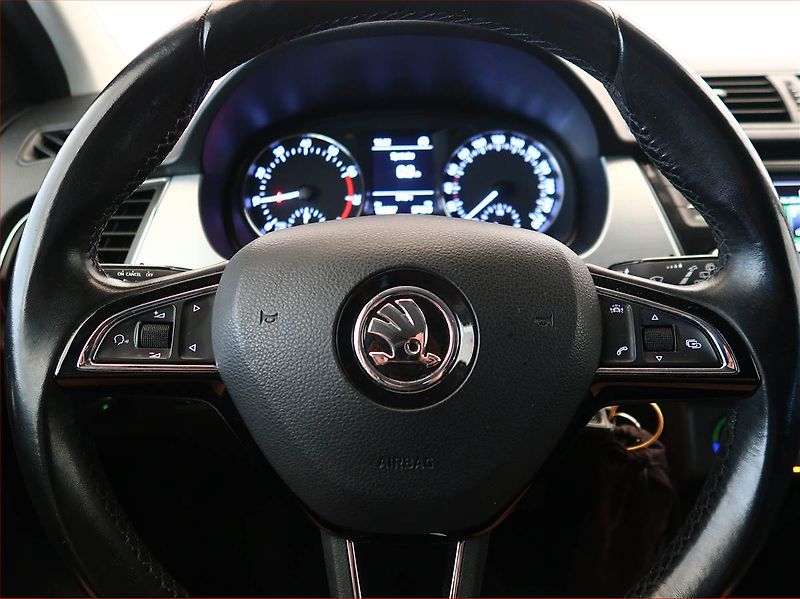 Škoda Fabia (2017) 1.0 TSI, Tempomat - fotka 15 z 15