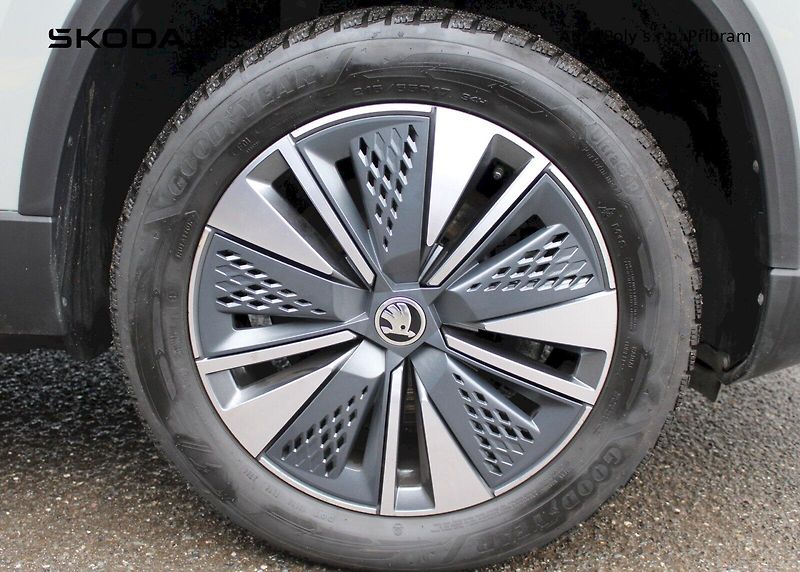 Škoda Karoq (2024) Drive 1.5TSI / 110kW 6°MP - fotka 24 z 24