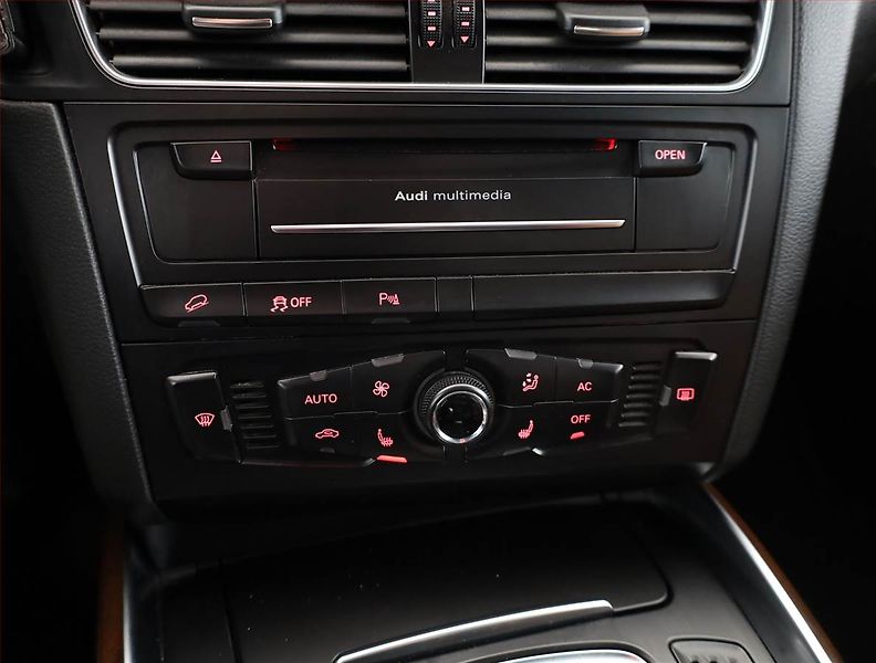 Audi Q5 (2012) 2.0 TDI, 4X4, Automat - fotka 11 z 18