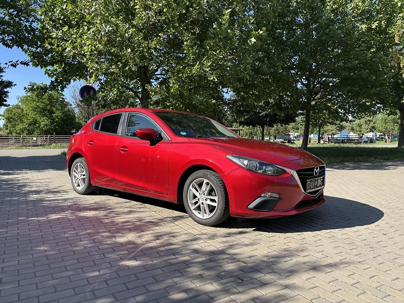 Mazda 3 1.5 Prime-Line - fotka 14 z 28