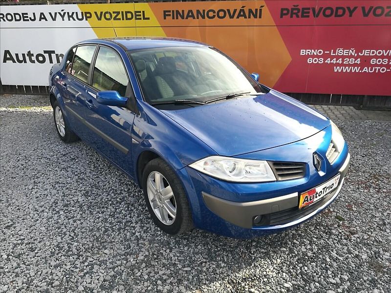 Renault Mégane 1,4 i 16v - fotka 2 z 17
