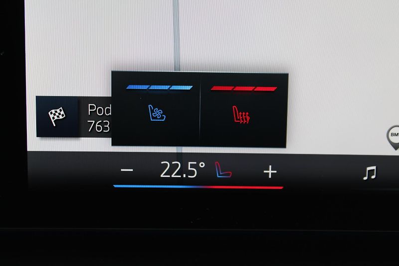 BMW Řada 5 540d xDrive Sedan - fotka 13 z 23