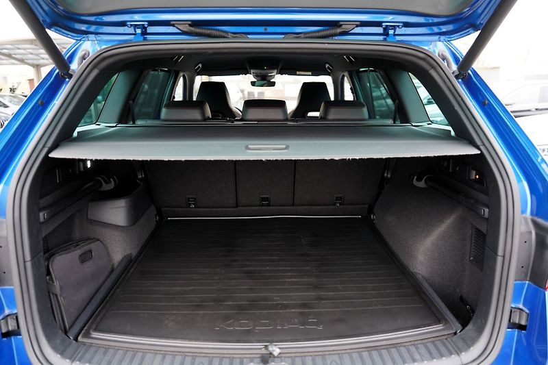 Škoda Kodiaq RS 2.0 TDI DSG 4x4/176 Kw - fotka 12 z 49