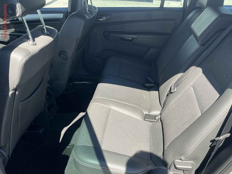 Opel Zafira (2008) 1.8 16V 7míst, AC, park.asist - fotka 10 z 12