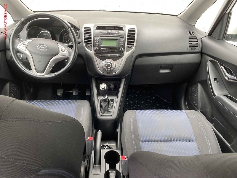 Hyundai ix20 (2013) 1.4 VVT, ČR, Start - fotka 8 z 16
