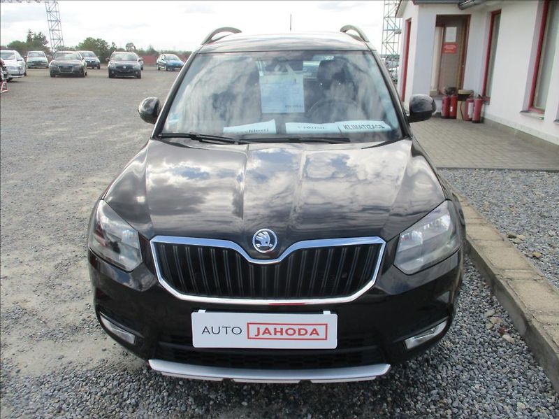 Škoda Yeti 1,2 TSI, klima, servis, tažné, - fotka 2 z 26