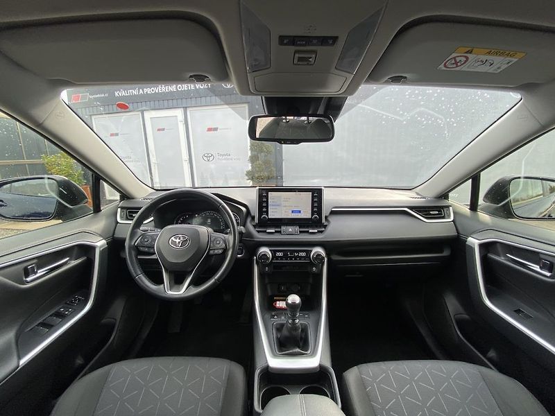Toyota RAV4 2.0i, ČR-1m, ComStyle, DPH - fotka 14 z 34