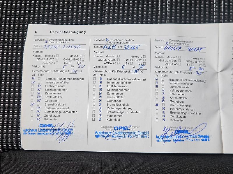 Opel Insignia 1,4T 103kW, Active, 2.maj. - fotka 32 z 34