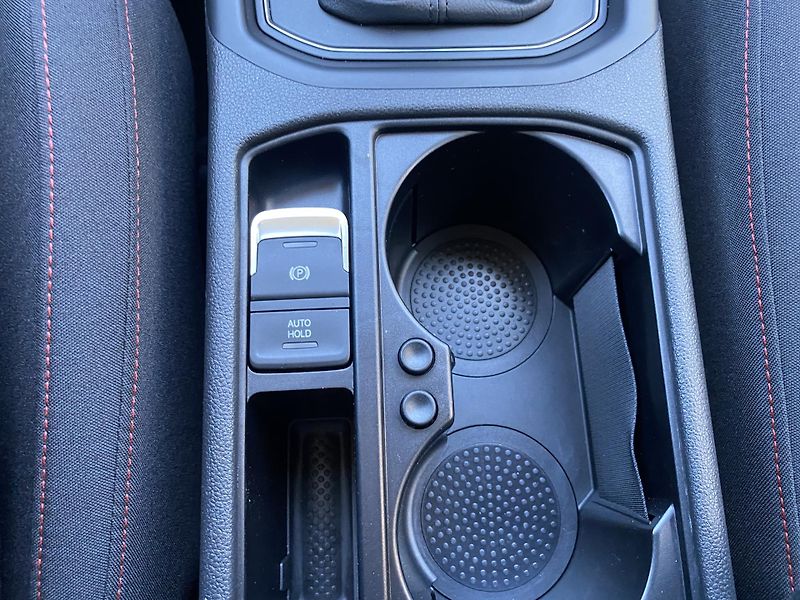 Volkswagen Touran 1.4TSI 110kW- 1xMAJ.-LED- NAVI - fotka 33 z 50