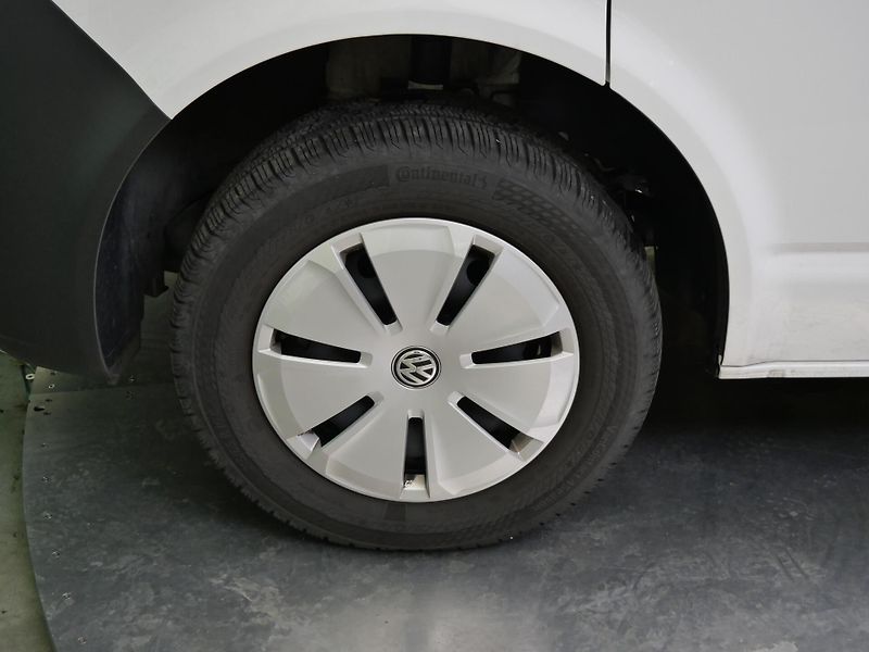 Volkswagen Transporter - fotka 9 z 26