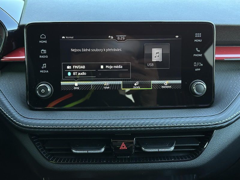 Škoda Fabia 1.0TSi 116PS Monte Carlo Bi-LE - fotka 27 z 42