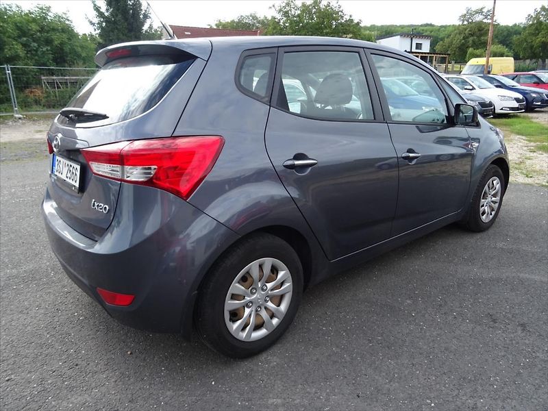 Hyundai ix20 1,4 CVVT 66 kW 1.majitel v ČR - fotka 10 z 18