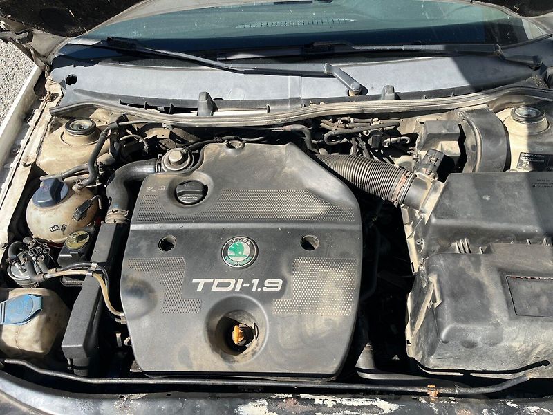 Škoda Octavia (2003) 1.9 TDI Tažné,nová STK - fotka 14 z 14