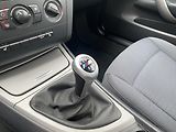 BMW Řada 1 (2008) 2.0d 118d, AC, výhřev sed. - náhled 17