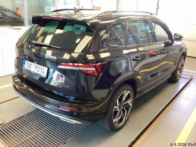 Škoda Karoq Sportline 2,0 TSI 140kW DSG7 4 - fotka 3 z 7