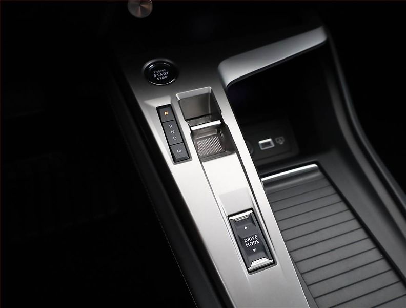 Peugeot 308 (2023) 1.5 BlueHDi, Automat - fotka 10 z 18