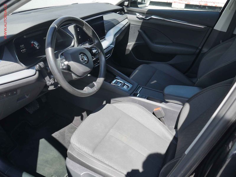 Škoda Octavia (2023) 1.5TSi, ČR, Style, DSG - fotka 9 z 15