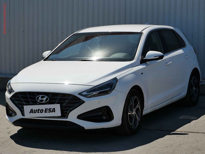 Hyundai i30 (2021) 1.5TGDi - fotka 3 z 22