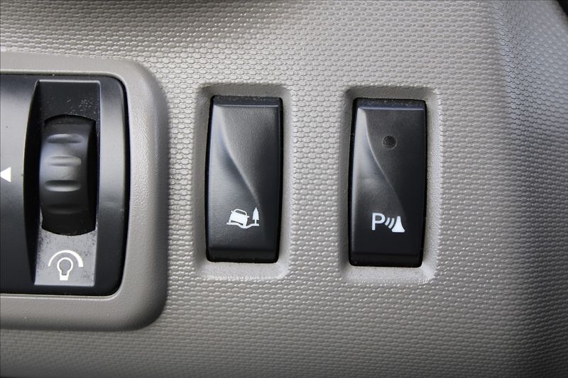 Renault Trafic 1,6 dCi  NOVÉ V ČR, 8 MÍST - fotka 18 z 24