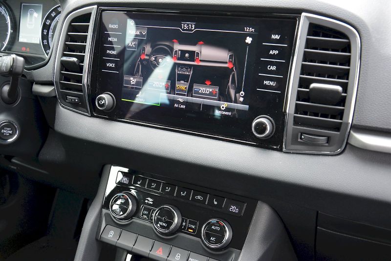 Škoda Karoq (2021) 1.0 TSI 81 kW Ambition - fotka 14 z 27