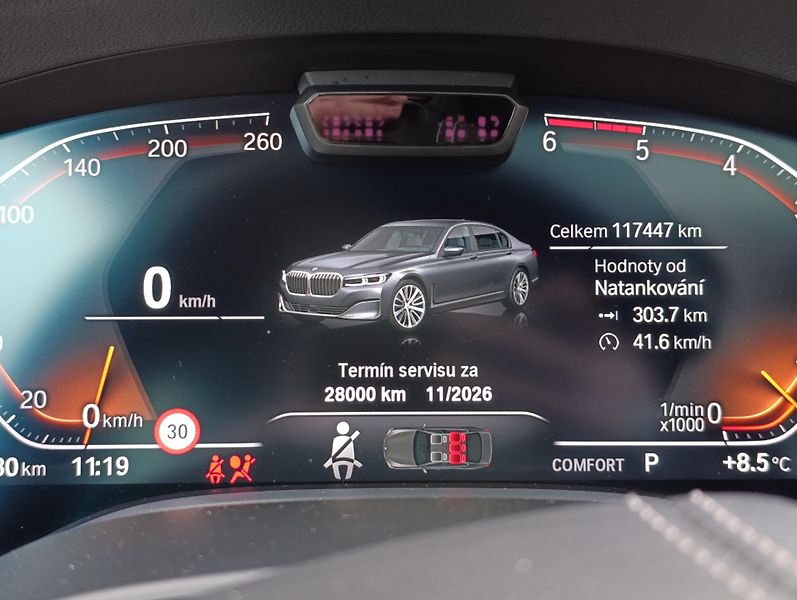 BMW Řada 7 740d 250kW xDRIVE DPH  - fotka 28 z 43