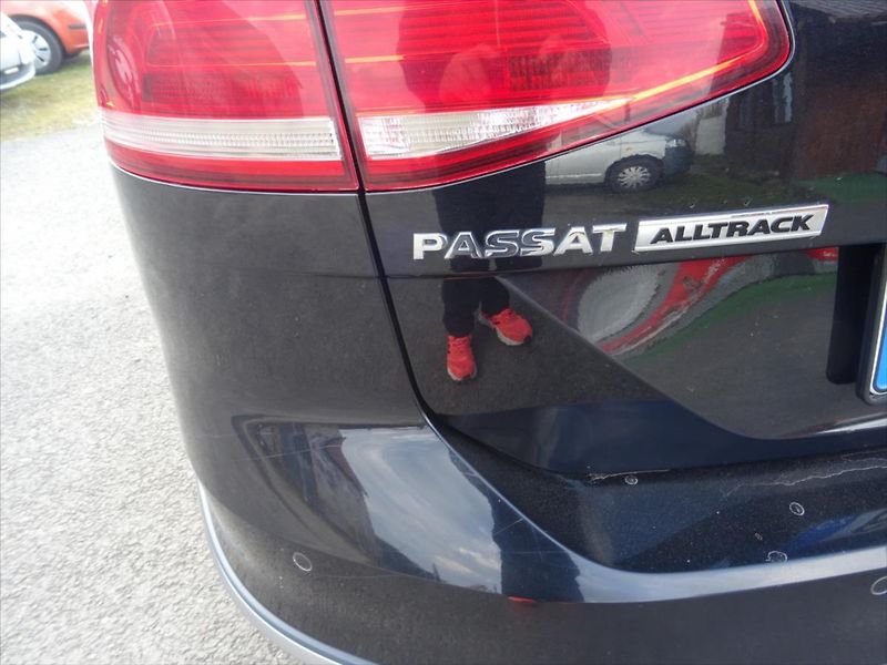 Volkswagen Passat 2,0 TDi 140kW 4x4 - fotka 8 z 26
