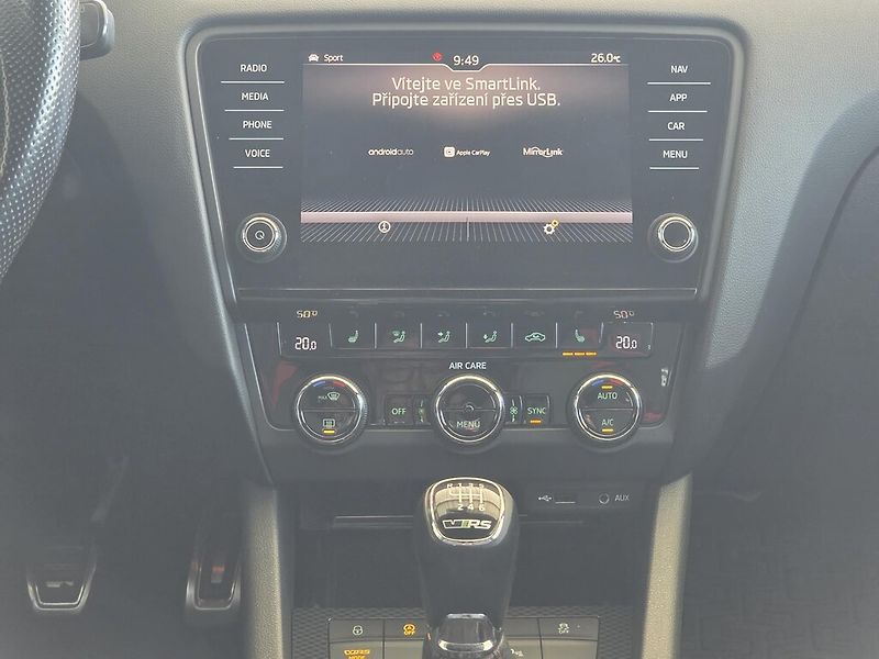 Škoda Octavia Combi 2,0 TDi 135 kW RS - fotka 12 z 23