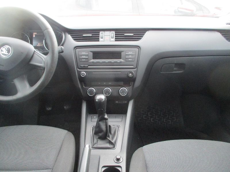 Škoda Octavia (2015) combi II 1,2 TSI - fotka 7 z 10