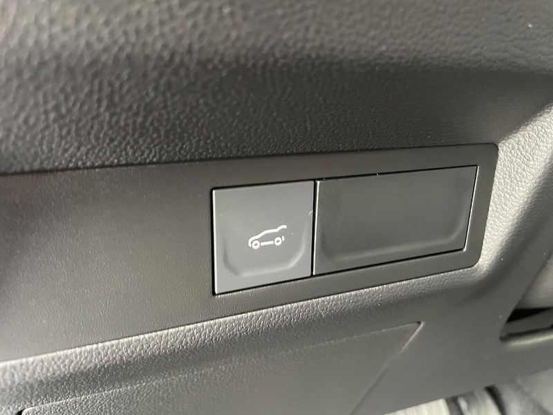 Renault Symbioz (2025) Techno E-Tech full hybrid 145k - fotka 24 z 27