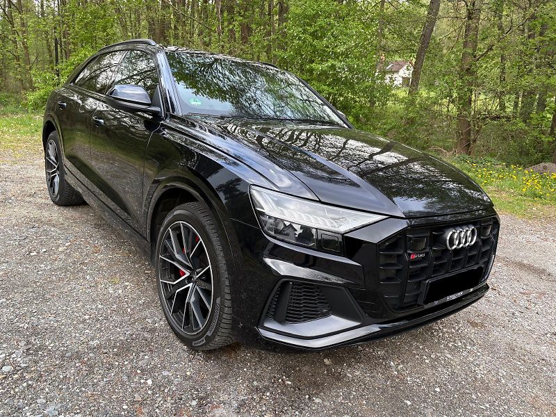 Audi SQ8 (2019) - fotka 4 z 8