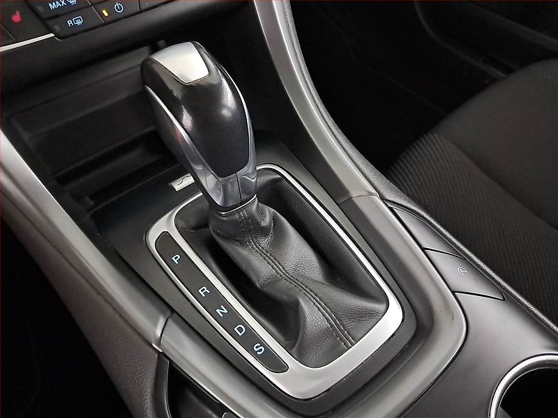 Ford Mondeo (2018) 2.0 TDCI, 4X4, Automat, ČR - fotka 12 z 22