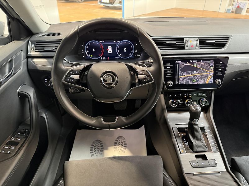 Škoda Superb 2.0 TDI 110kW Style Combi DSG - fotka 6 z 15