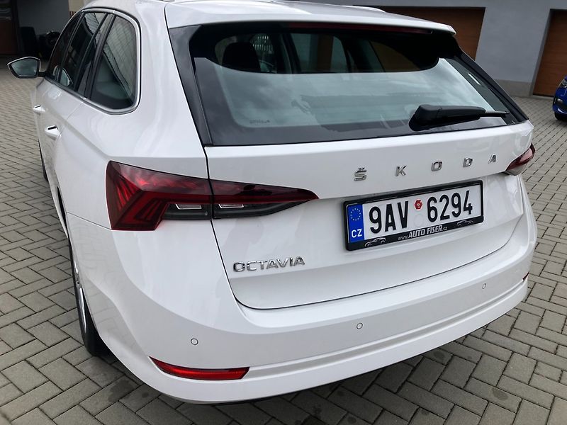 Škoda Octavia (2023) 2.0TDI STYLE EL.TAŽNÉ,2023,ČR - fotka 7 z 34