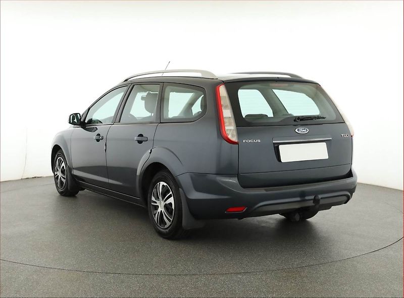 Ford Focus (2008) 1.6 TDCi, nová STK, Tažné - fotka 4 z 15