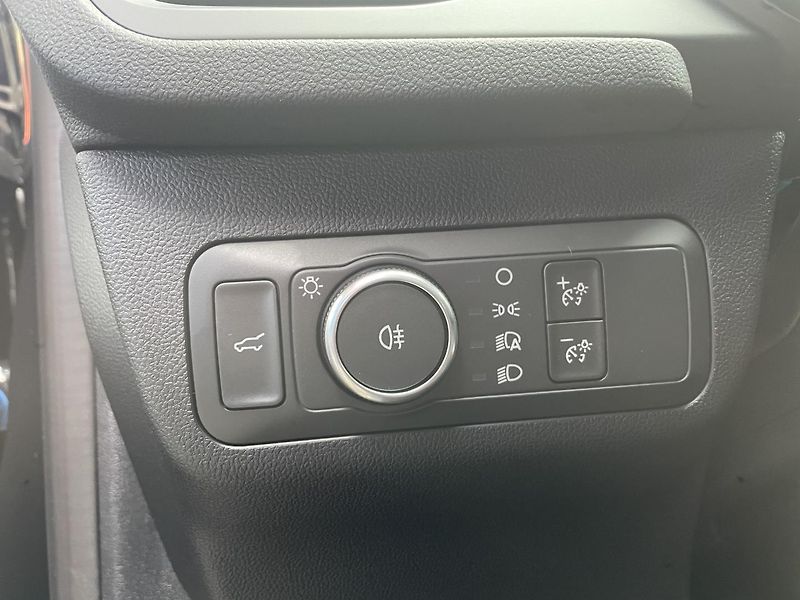 Ford Kuga ST-Line X 2,5 HEV 134 kW AT - fotka 19 z 39