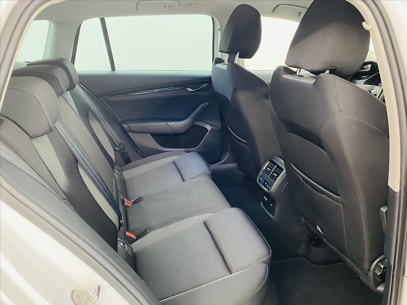 Škoda Octavia 2,0 TDI 110kW Style - fotka 7 z 27
