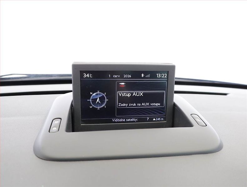 Peugeot 3008 (2015) 1.6 BlueHDi, Serv.kniha, Navi - fotka 11 z 19