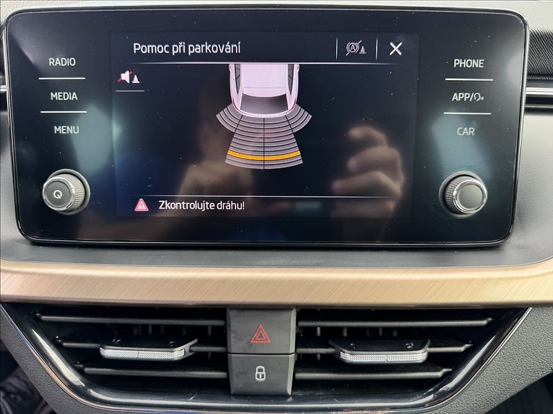 Škoda Scala 1,0 TSI STYLE DPH 1maj původČR - fotka 44 z 50