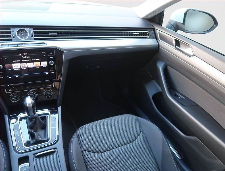 Volkswagen Arteon (2017) 2.0 TDI - fotka 8 z 17