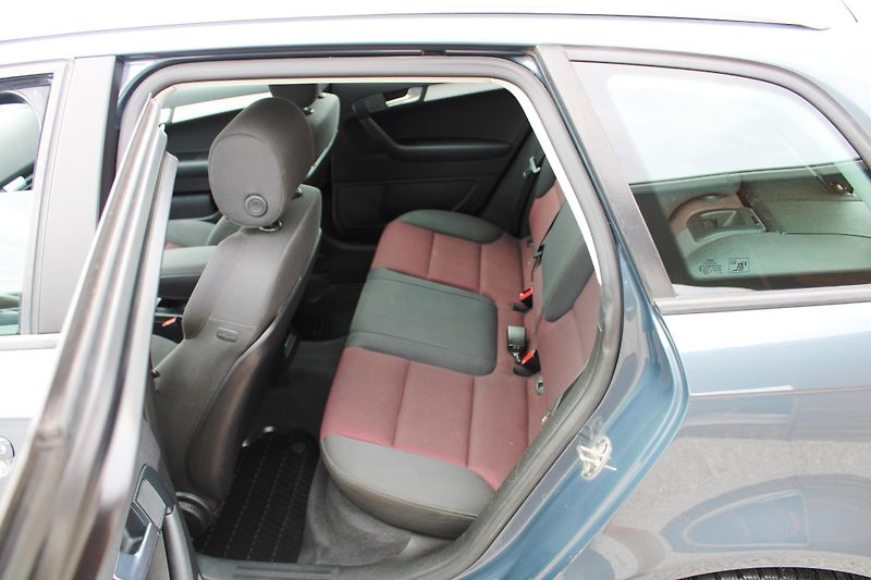 Audi A3 (2009) SPORTBACK 1,4TSI KLIMA ELOKNA  - fotka 10 z 16