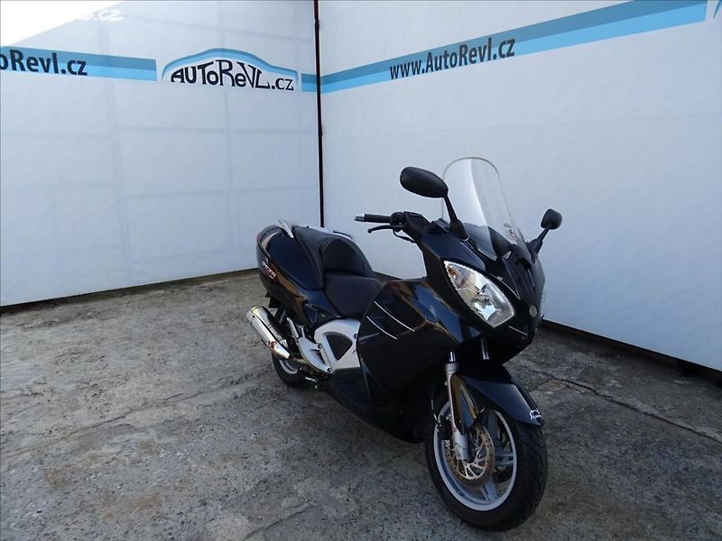Malaguti (2011) RS 500,30kW - fotka 2 z 10