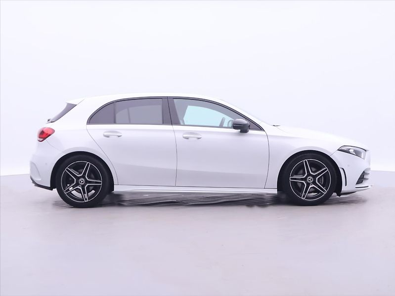 Mercedes-Benz Třídy A 1,3 200  Aut. CZ AMG Sport DPH - fotka 8 z 36